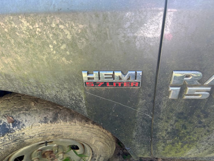 2013-dodge-1500-image-37