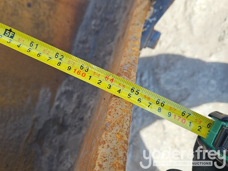 2019-caterpillar-336-image-25
