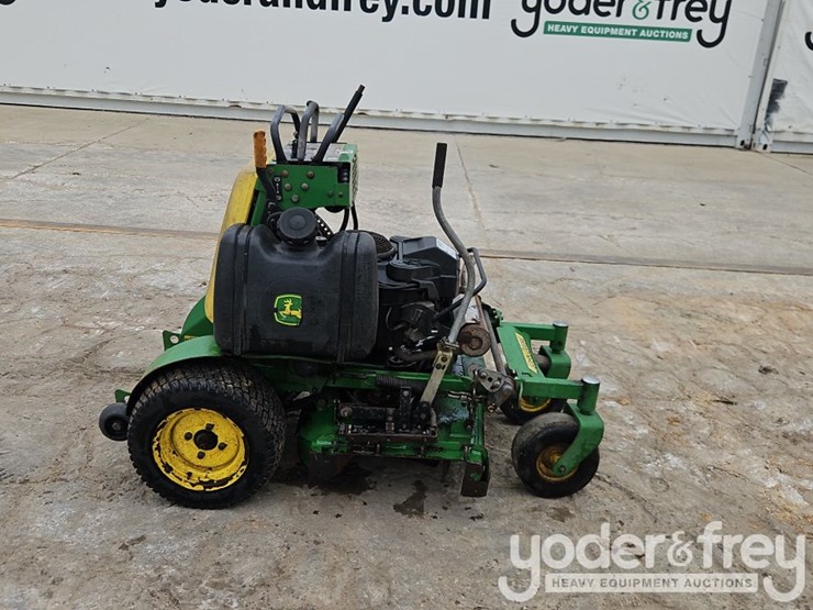 2018-john-deere-636m-image-5