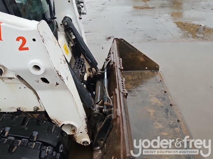 2023-bobcat-t770-image-10