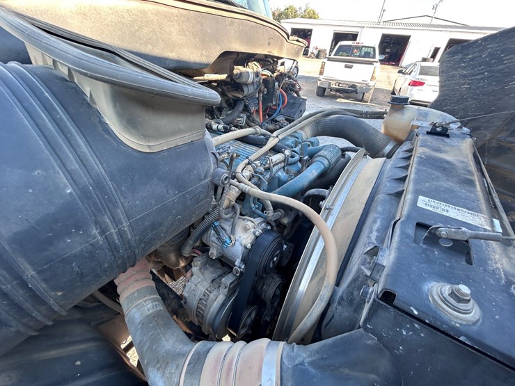 2007-international-durastar-4400-image-36