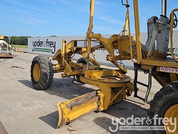caterpillar-120h-image-19