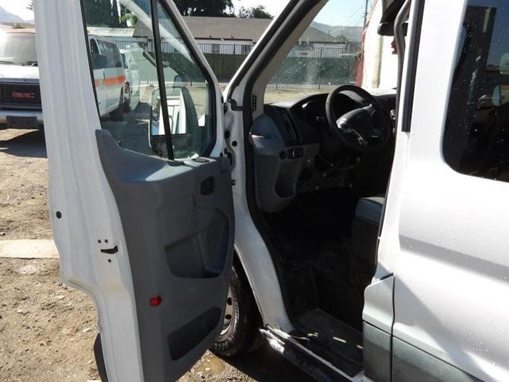 2018-ford-transit-image-17