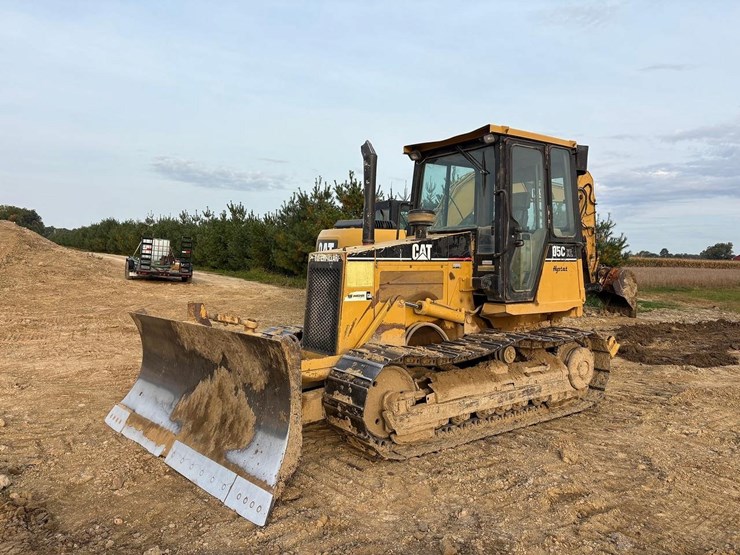 2001-caterpillar-d5c-xl-image-2