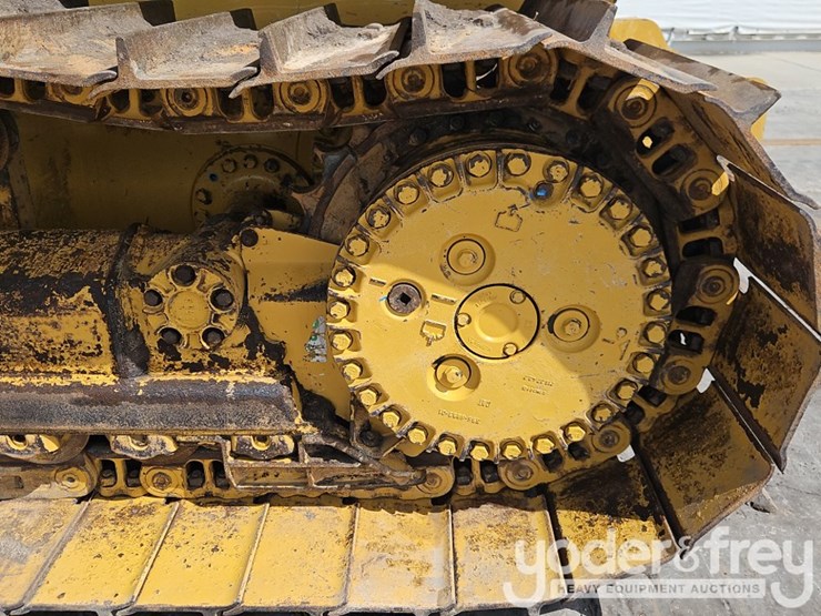 2021-caterpillar-d4-lgp-image-29