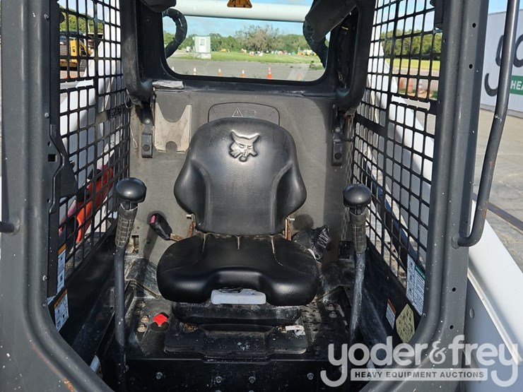 2019-bobcat-t595-image-25