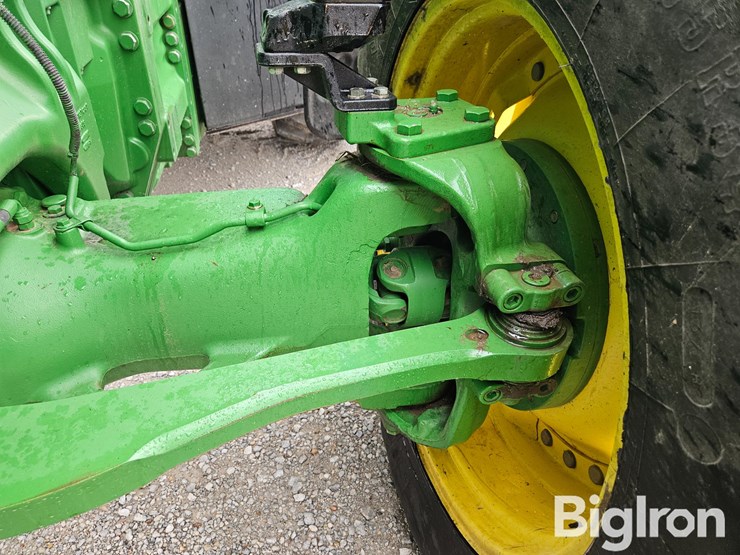 2011-john-deere-8285r-image-16