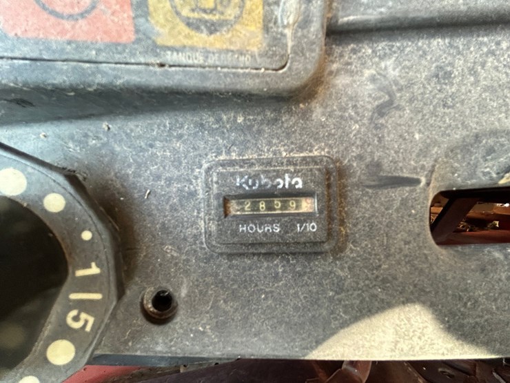 kubota-zd331-image-47