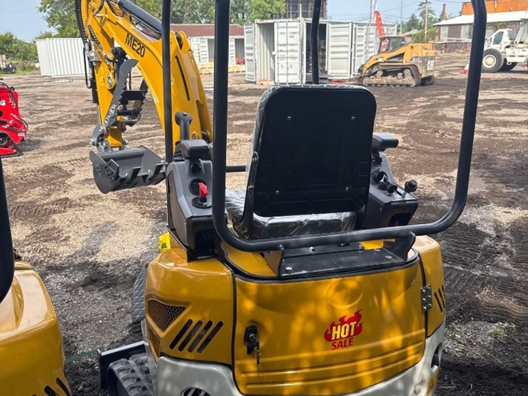 new-sd-lanch-co-diesel-mini-excavator-model-me20-image-7