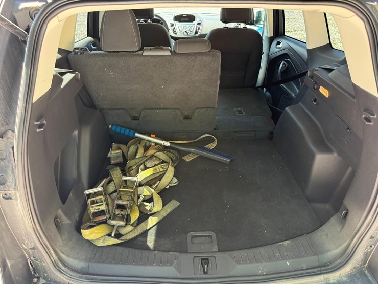 2015-ford-escape-image-13