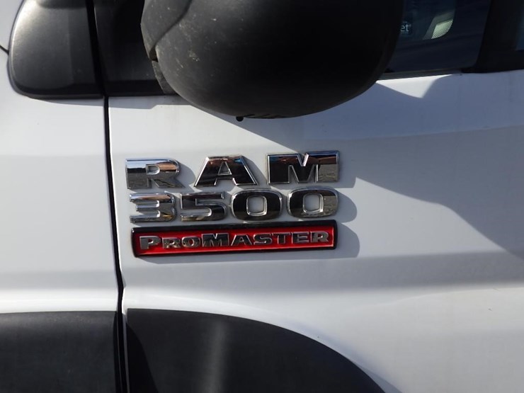 2022-dodge-3500-image-12