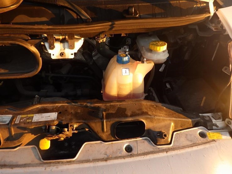 2021-dodge-3500-image-18