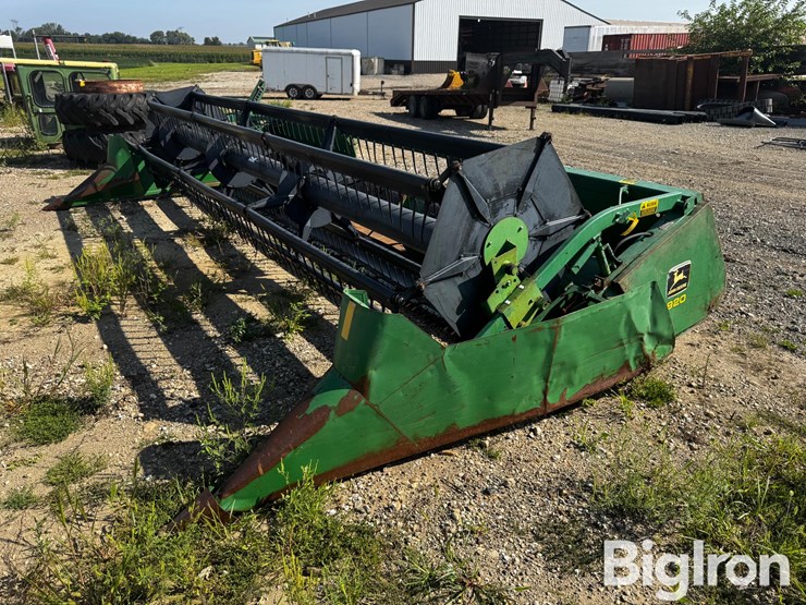1990-john-deere-920-image-1