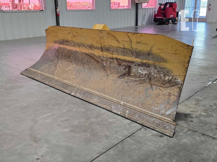 127-inch-dozer-blade-image-1