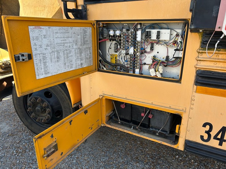 2007-caterpillar-c7-image-33