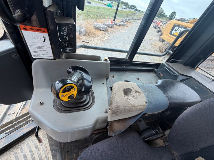 2018-komatsu-d51pxi-24-image-21