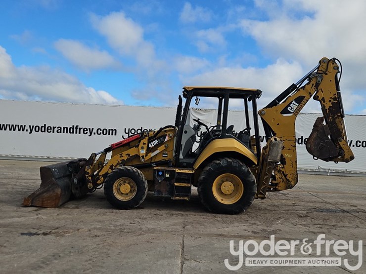 2018-caterpillar-420f2-it-image-2