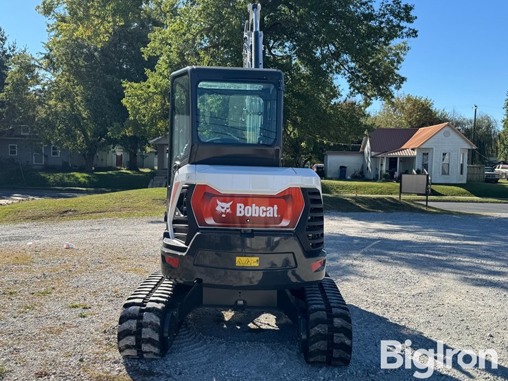 2026-bobcat-e40-image-6