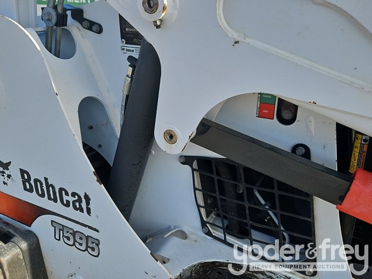 2019-bobcat-t595-image-12