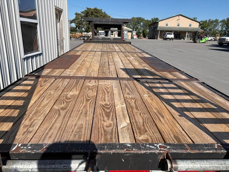 2019-bwise-mfg.-edg28-17-gooseneck-trailer-image-8