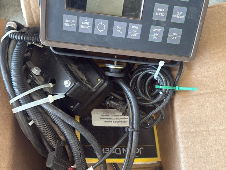 john-deere-12-image-8