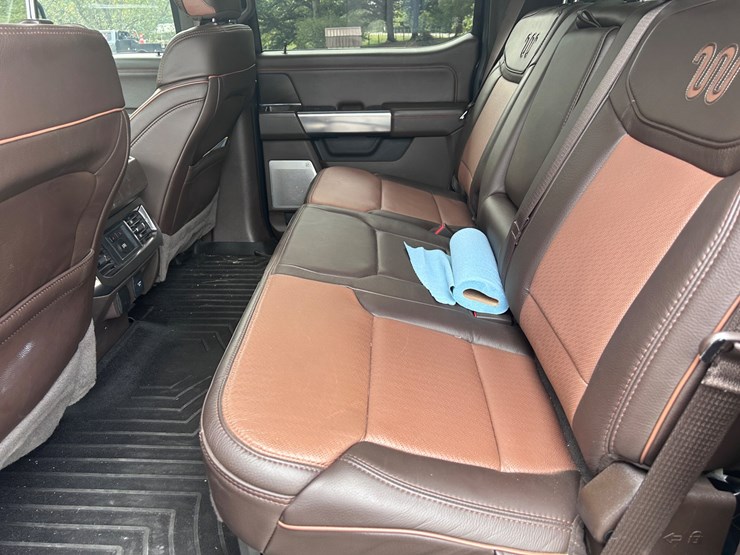 2024-ford-f350-image-15