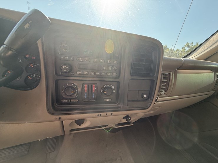 2005-gmc-yukon-image-68
