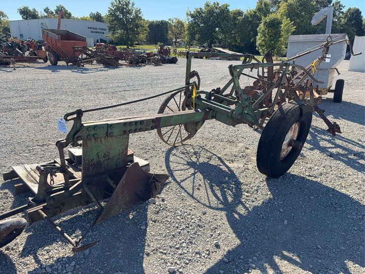 oliver-single-bottom-brush-plow-image-6
