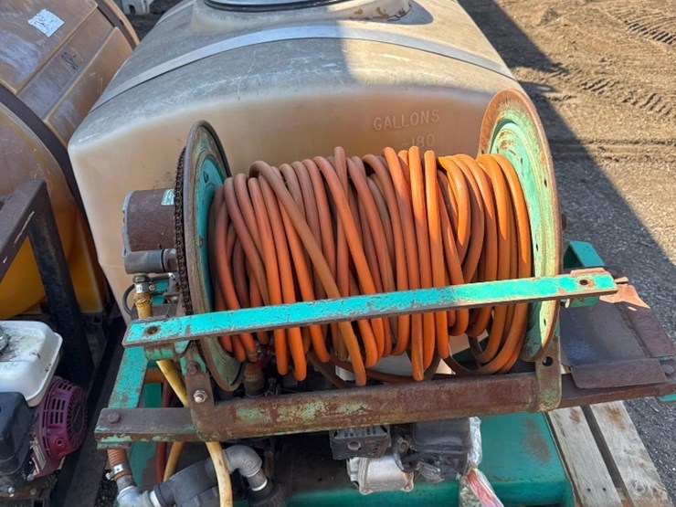lesco-200gal-sprayer-unit-model-014200-image-2
