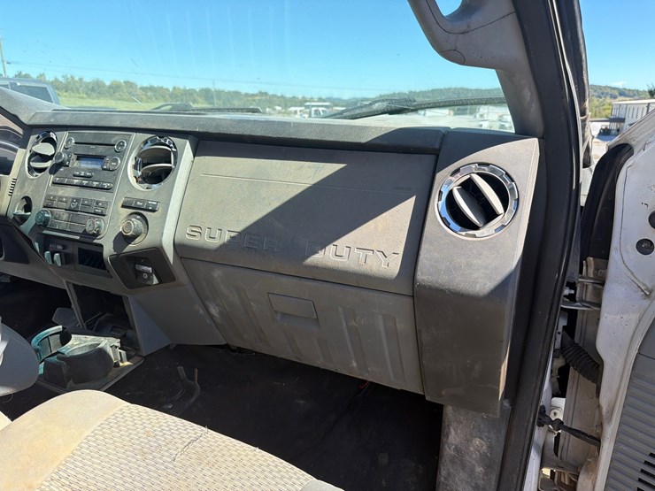 2012-ford-f250-xlt-image-23