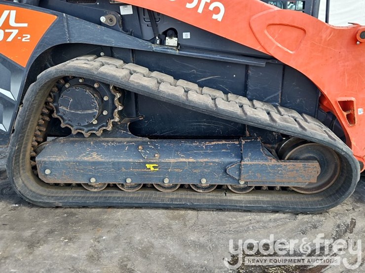 2023-kubota-svl97-2-image-9