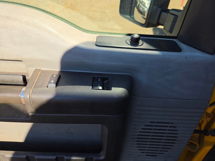 2015-ford-f350-image-54