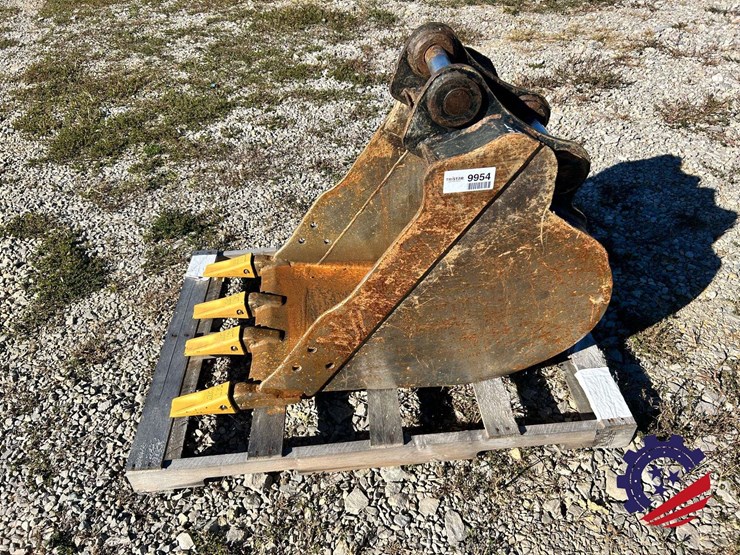 caterpillar-24-image-2