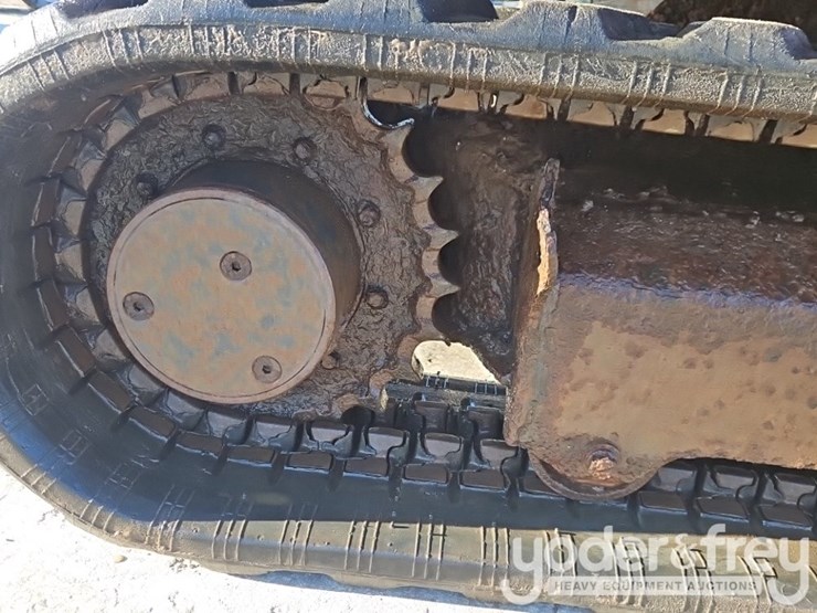 2017-kubota-kx040-4-image-9