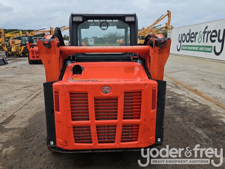 2023-kubota-svl65-2-image-4