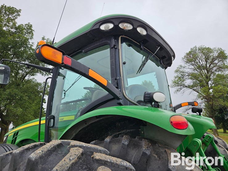 2011-john-deere-8285r-image-14