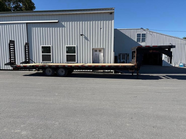2019-bwise-mfg.-edg28-17-gooseneck-trailer-image-3