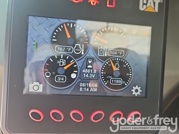 2021-caterpillar-279d3-image-33