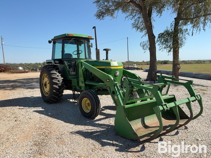 1977-john-deere-4230-image-3