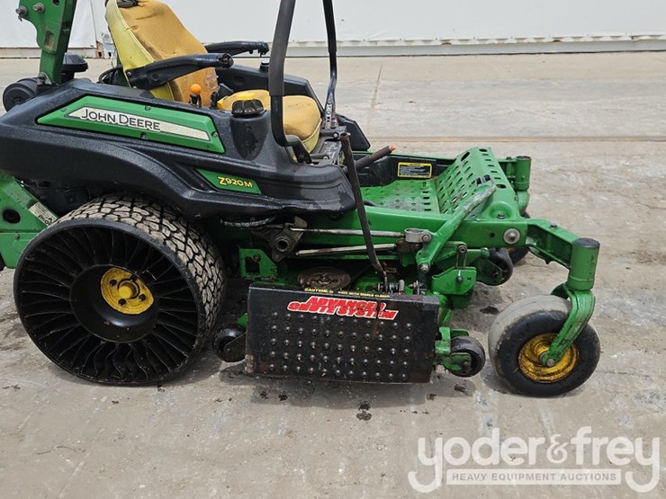 2016-john-deere-z920m-image-7