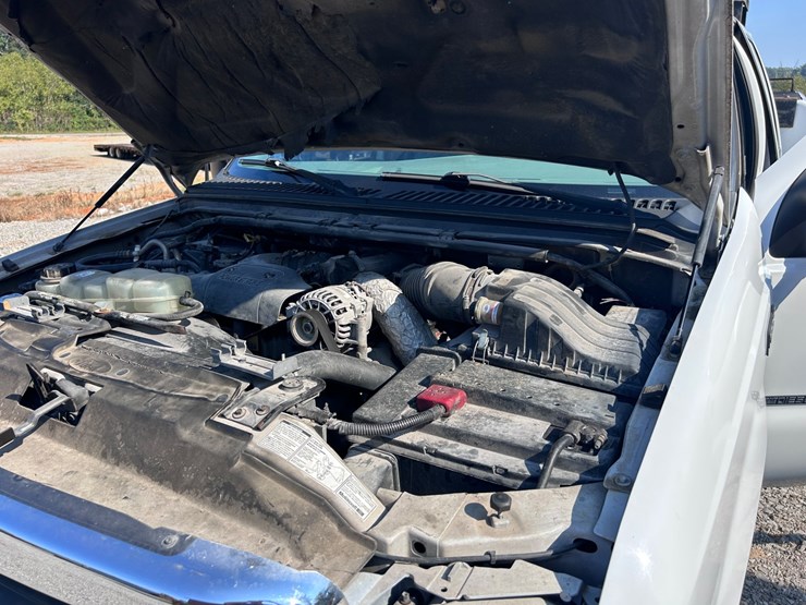 2001-ford-f350-xlt-image-32