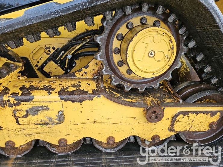 2021-caterpillar-289d3-image-19