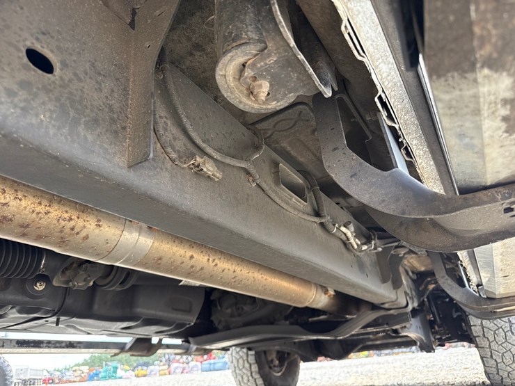 2017-ford-f350-image-38