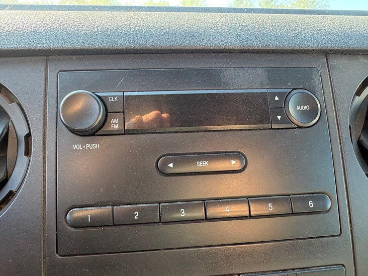 2013-ford-f350-image-56