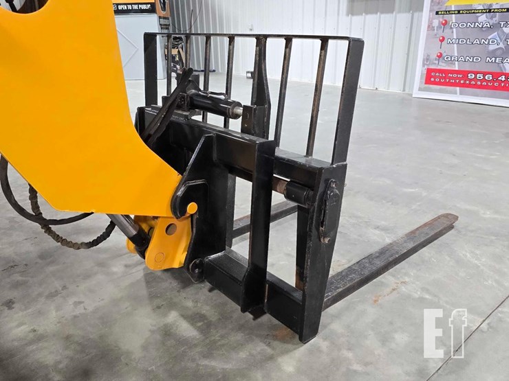 2015-jcb-507-42-image-11