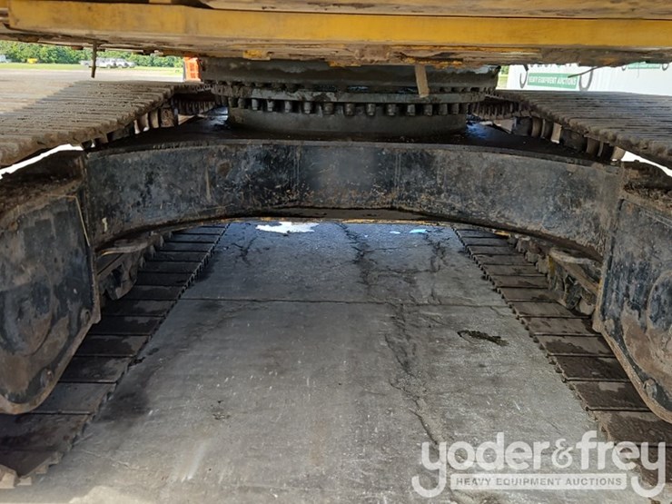 2019-caterpillar-336-image-32