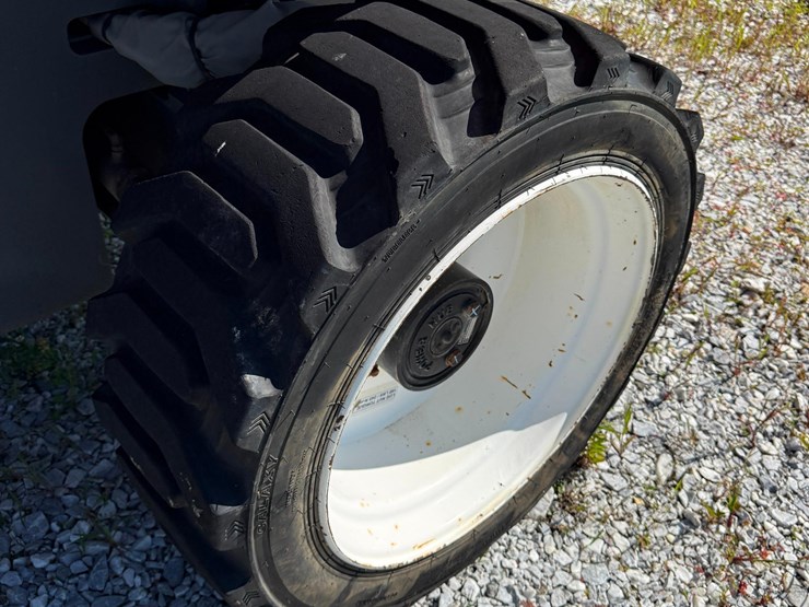 2016-snorkel-660sj-image-15