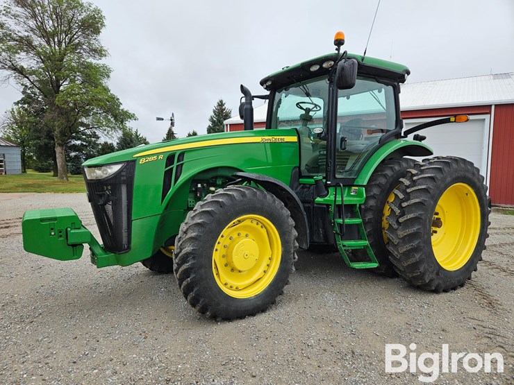 2011-john-deere-8285r-image-1