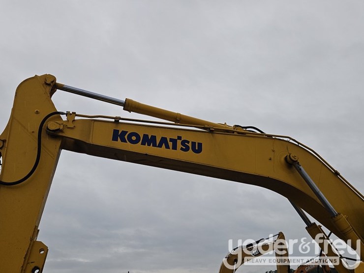 2014-komatsu-pc210-lc-10-image-16