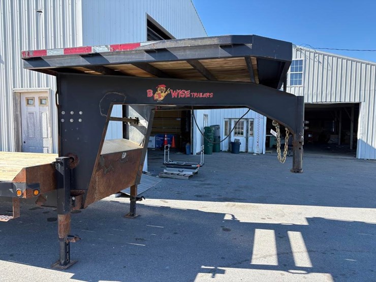 2019-bwise-mfg.-edg28-17-gooseneck-trailer-image-4